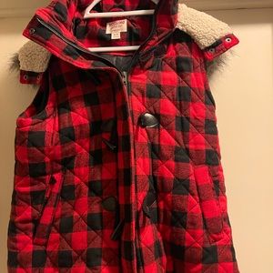 Womens Buffalo Plaid Vest with fur lined hood XL